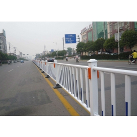 泰安市市政道路护栏工程